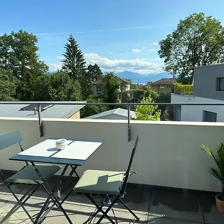 Joli Espace Avec Vue Sur Le アパート *